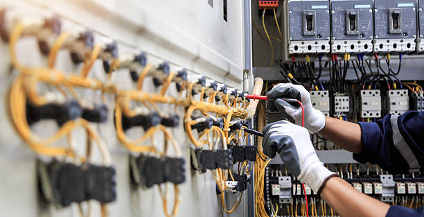 Professional Electrician technician working in Pablo, MT